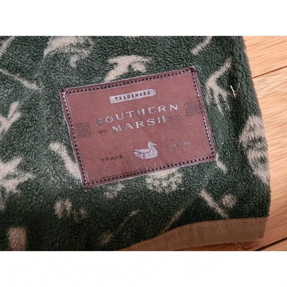 Southern Marsh Woodlands Fleece Men XL 1/2 Zip Pullover Green White Logo Camping